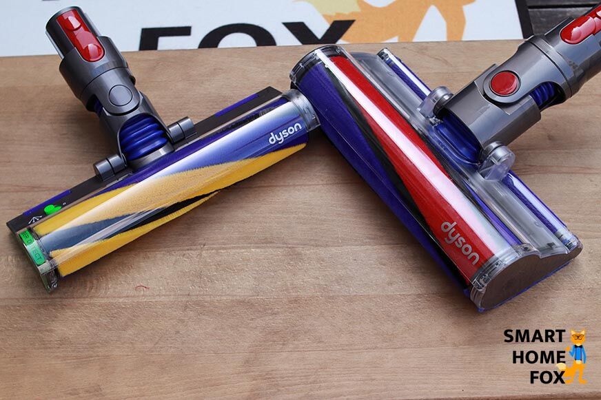 Both floor nozzles stand side by side